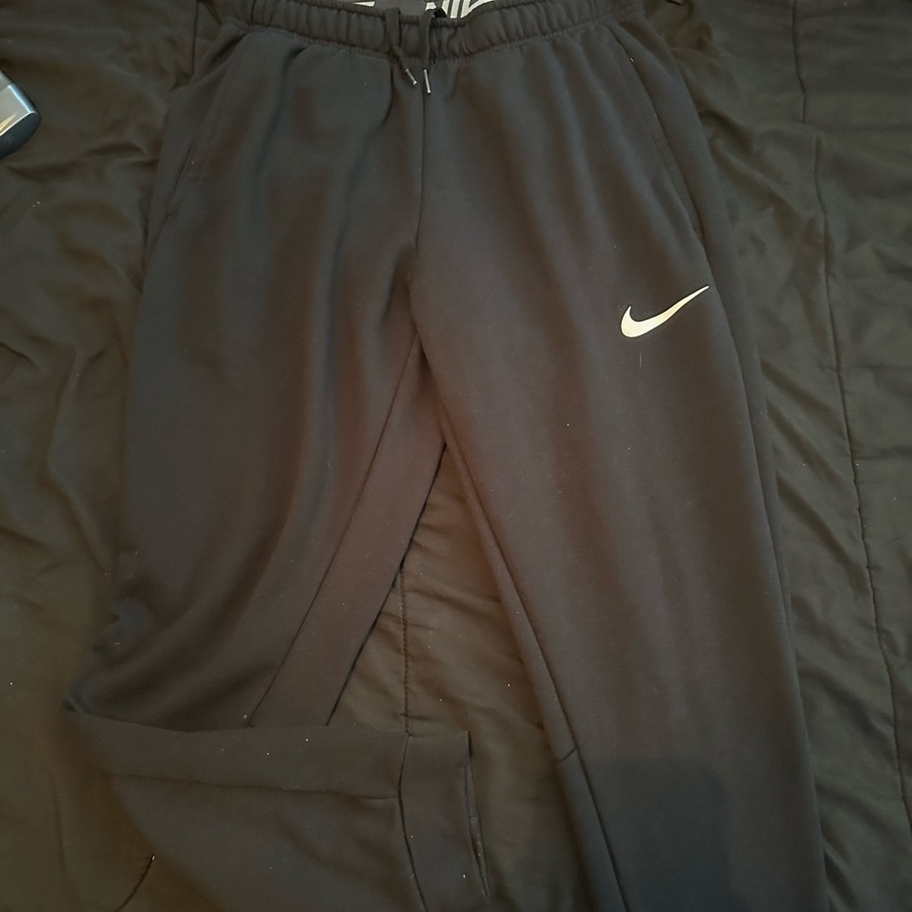 Nike black sweats size M